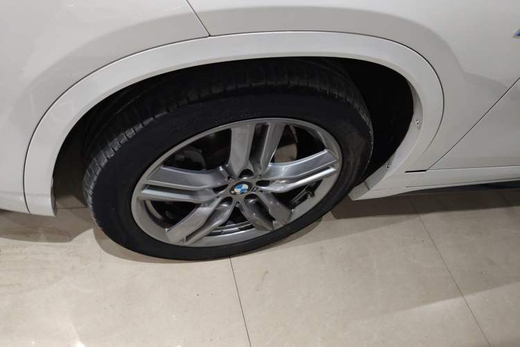 Used BMW X2 2021 sDrive25i Leading Model M Sport Package Left Front Wheel Hub