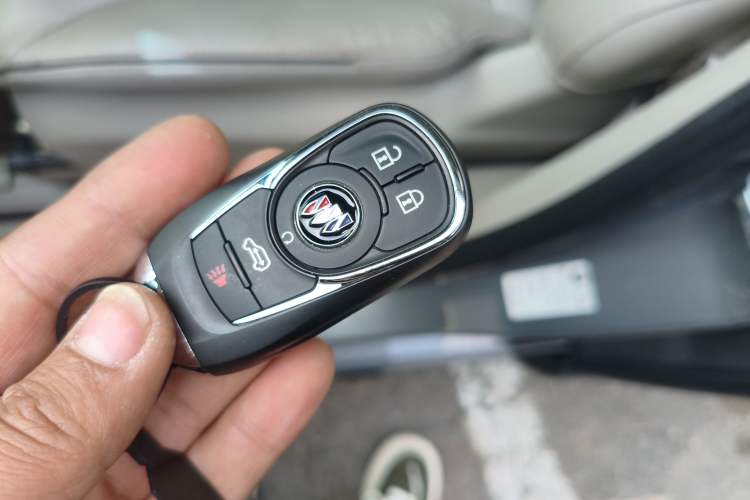 Used Buick GL8 2023 Land Executive Class 652T Luxury Model