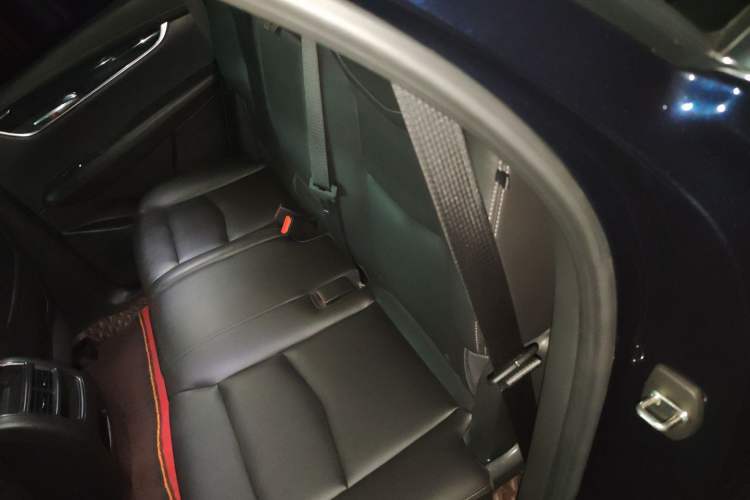 Used Cadillac XT5 2022 2.0T Two-Wheel Drive Luxury Version