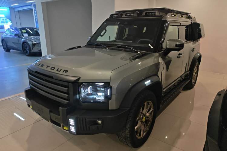 Used JETOUR Traveler 2023 2.0T All-Wheel Drive Conquer PRO