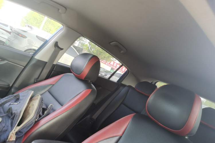 Used Kia KX Cross 2017 1.4L MT GLS Headliner