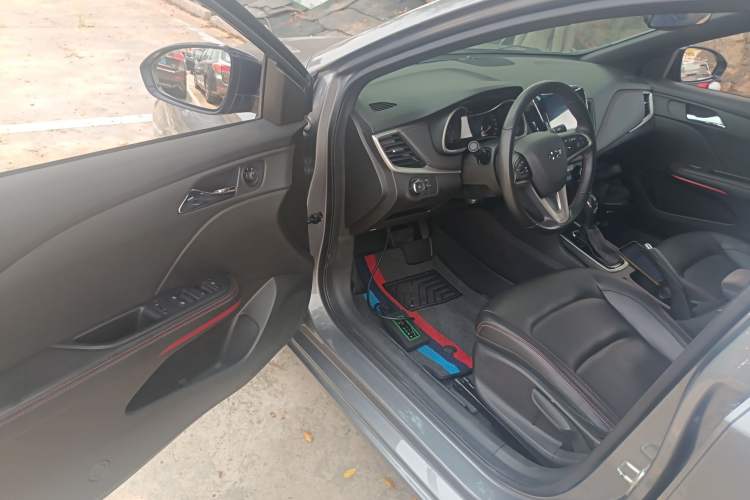 Used Chevrolet Monza 2020 Light Hybrid RS 330T Automatic Comfort Edition Driver Seat