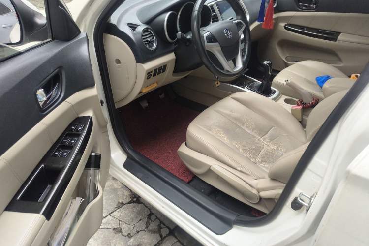 Used CHANGAN Eado 2014 1.6L Manual Luxury Model Driver Seat