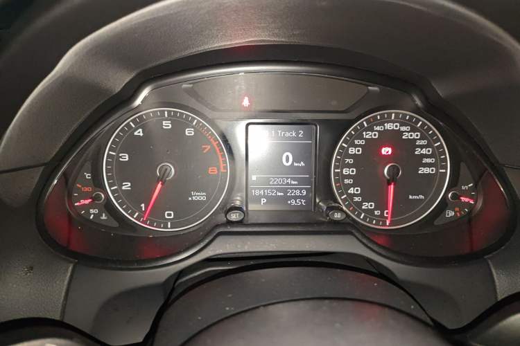 Used Audi Q5 2015 40 TFSI Technology Edition
