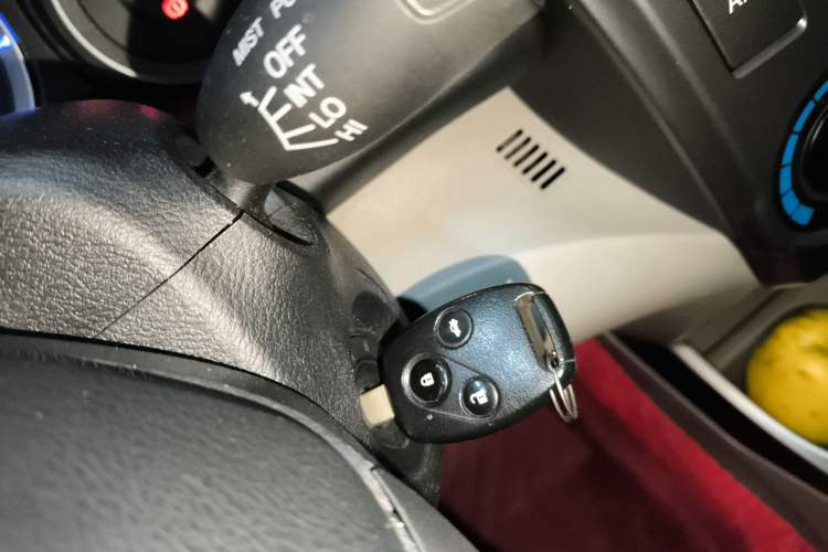 Used Honda City Classic 2012 1.5L manual Comfort version
