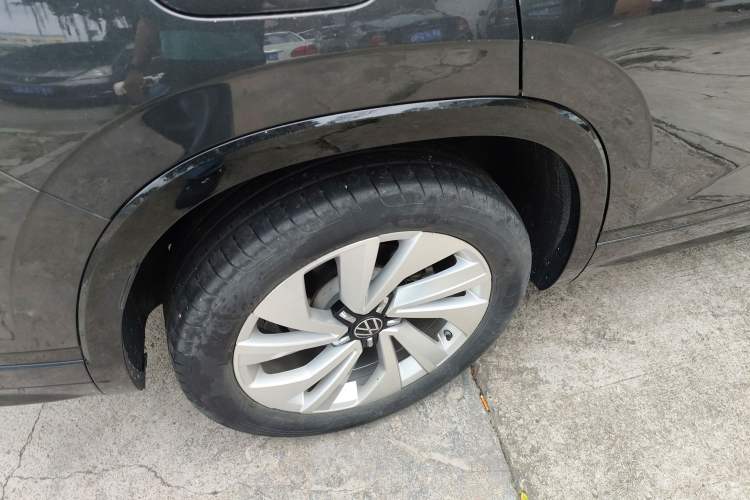 Used Volkswagen Tayron X 2020 330TSI Two-Wheel Drive Luxury Smart Connectivity Version Right Rear Wheel Hub