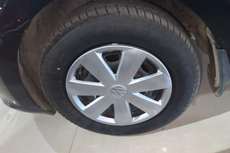 Used Volkswagen Santana 2015 1.4L Manual Fashion Edition Left Front Wheel Hub