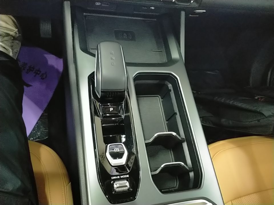 Geely Auto Haoyue L 2026 Model 2.0TD DCT Bliss — снимка 16
