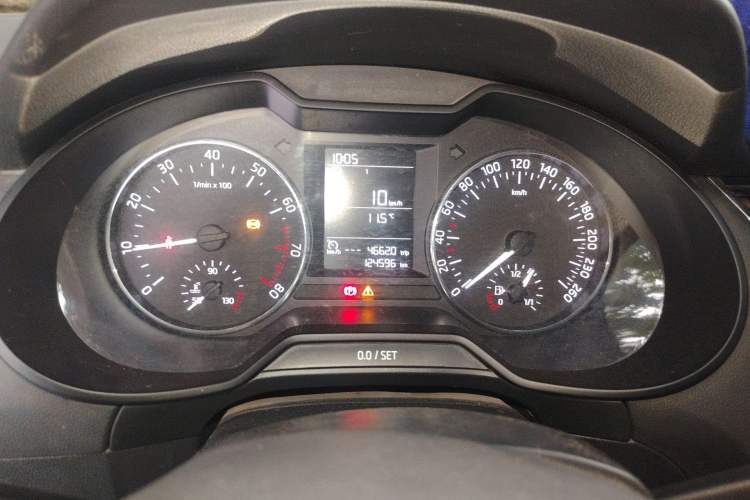 Used Skoda Octavia 2016 1.6L Manual Front-Wheel-Drive Version
