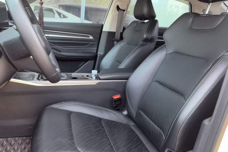 Used Geely Auto Emgrand 2022 4th Generation 1.5L CVT Luxury Model
