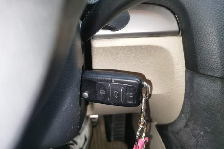 Used Volkswagen Golf 2011 1.6L Automatic Fashion Edition
