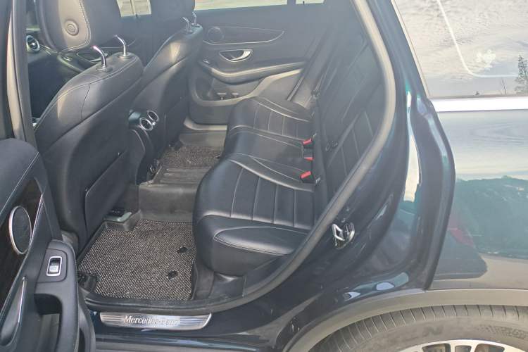 Used Mercedes-Benz GLC 2019 GLC 260 L 4MATIC Dynamic Model