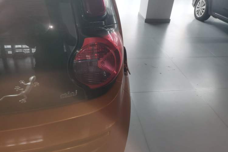 Used CHANGAN Benni mini 2012 1.0L Manual Family Edition China IV Standard Exterior 3