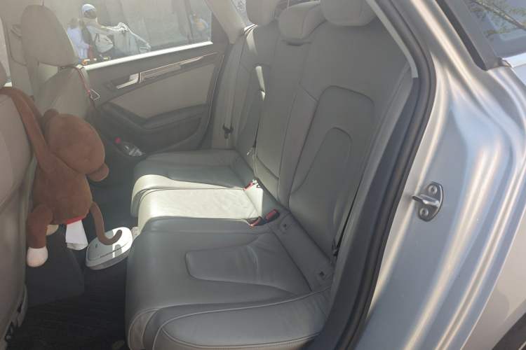 Used Audi A4L 2012 2.0 TFSI Automatic Technology Model Left Rear Seat