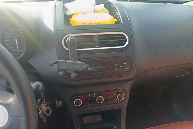 Used MG 3 2011 1.3L AMT Comfort Edition
