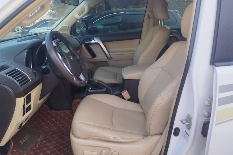 Used Toyota Prado 2014 4.0L Automatic TX-L NAVI
