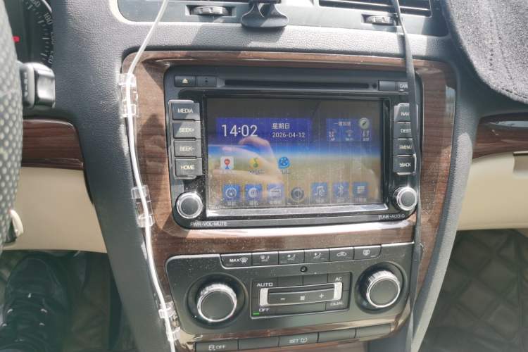 Used Skoda Octavia 2013 1.4TSI DSG Yijun Edition Audio And AC Panel