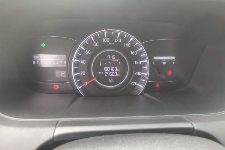 Used Honda Odyssey 2015 2.4L Smart Edition Odometer Close Up