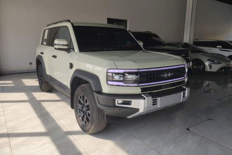 Used Formula Leopard 5 2023 Cloud Ride Flagship Edition