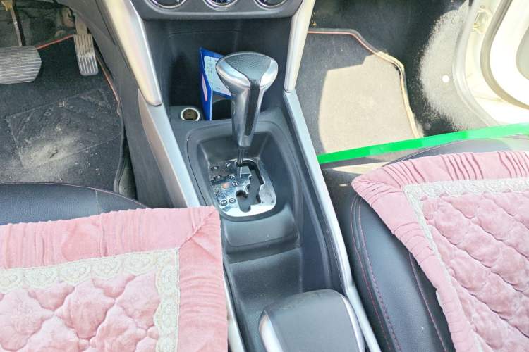 Used Citroen C3-XR 2015 1.6L Automatic Pioneer Model Gear Lever