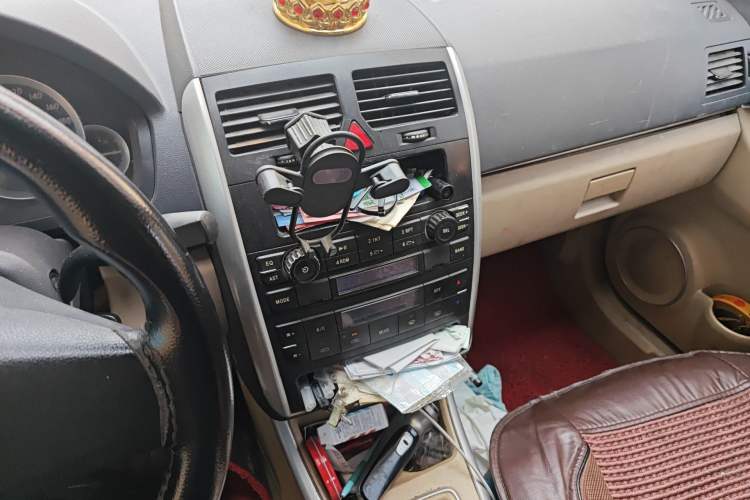 Used BAIC E Series 2013 Sedan 1.3L Manual Special Offer Edition
