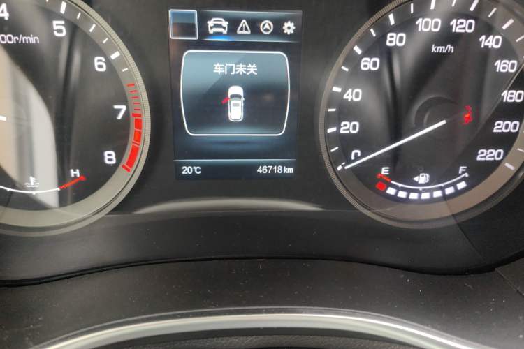 Used Changan CS55 2019 1.5T Manual Colorful Model China VI Standard
