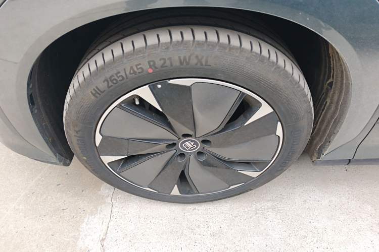 Used BYD Tang L 2025 DM 175KM Drone Player Edition