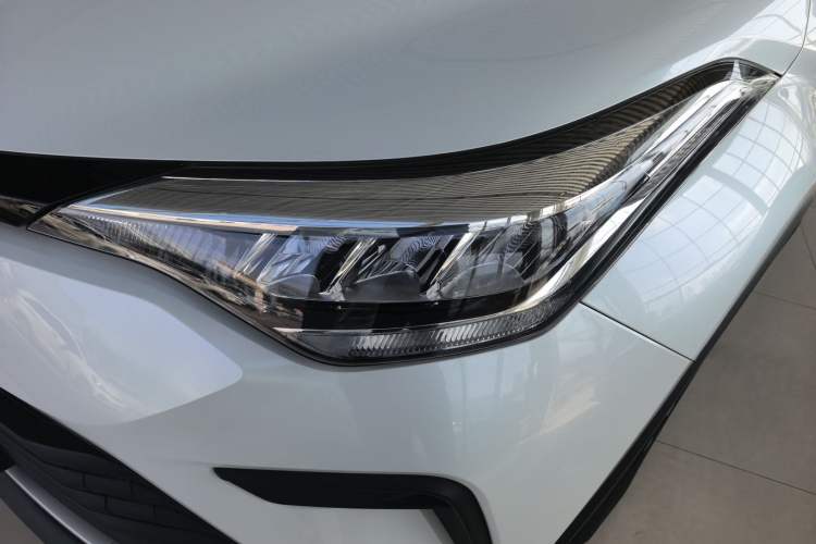 Used Toyota IZOA 2021 2.0L Yixing Version