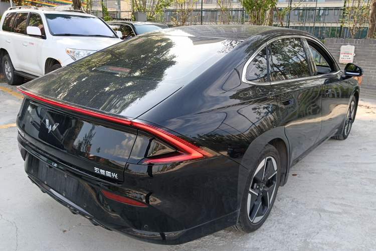 Used Wuling Xingguang 2024 Co-Creation Edition 510 Advanced Model Rear Right 45 Deg