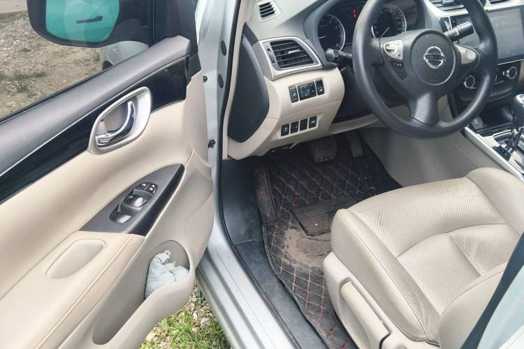 Used Nissan Sylphy 2016 1.6 XL CVT Luxury Edition Driver Seat