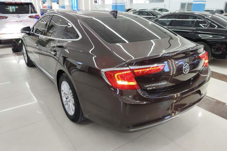 Used Buick LaCrosse 2018 20T Luxury Model
