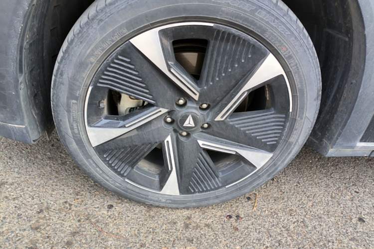 Used Deepal S07 2023 121Max Range-Extended Version Left Front Wheel Hub