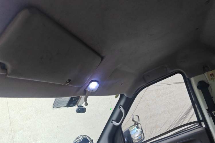 Used King Long Longyao 6 2022 Innovative Hang 38.64 kWh Van Series
