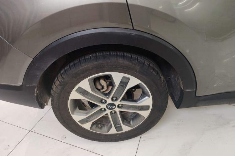 Used Kia Sportage R 2019 2.0L Automatic Smart Luxury Edition Right Rear Wheel Hub