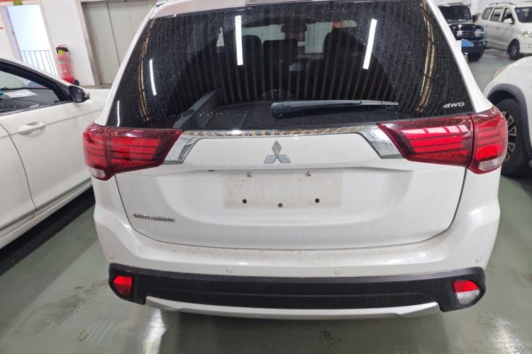 Used Mitsubishi Outlander 2016 2.4L 4x4 Elite Edition 5 Seats
