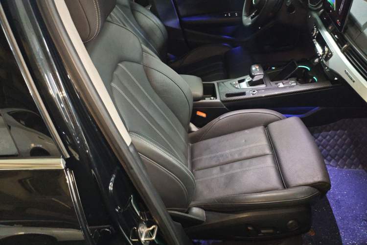 Used Audi A4L 2020 40 TFSI quattro Luxury Dynamic Model