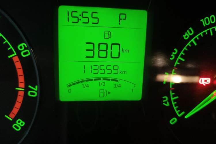 Used Skoda Rapid 2015 1.6L Automatic Smart Selection Model
