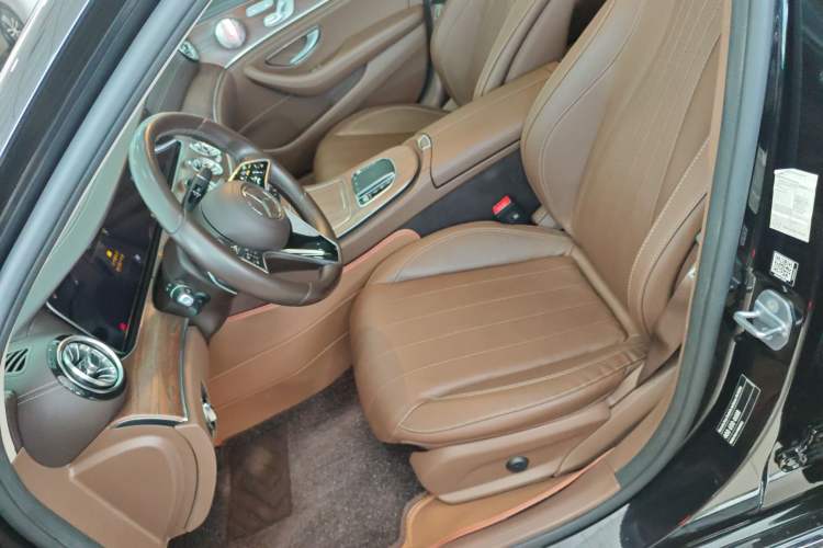 Used Mercedes-Benz E-Class 2023 Updated E 300 L Fashion Edition
