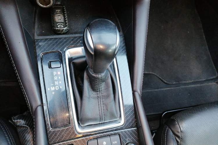 Used Mazda Atenza 2017 2.0L Blue Sky Luxury Edition