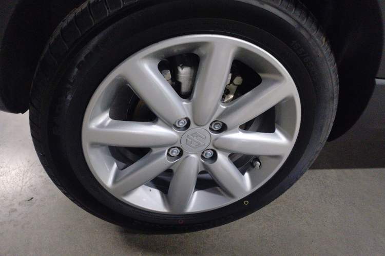 Used Leapmotor T03 2022 Agate Edition Right Rear Wheel Hub