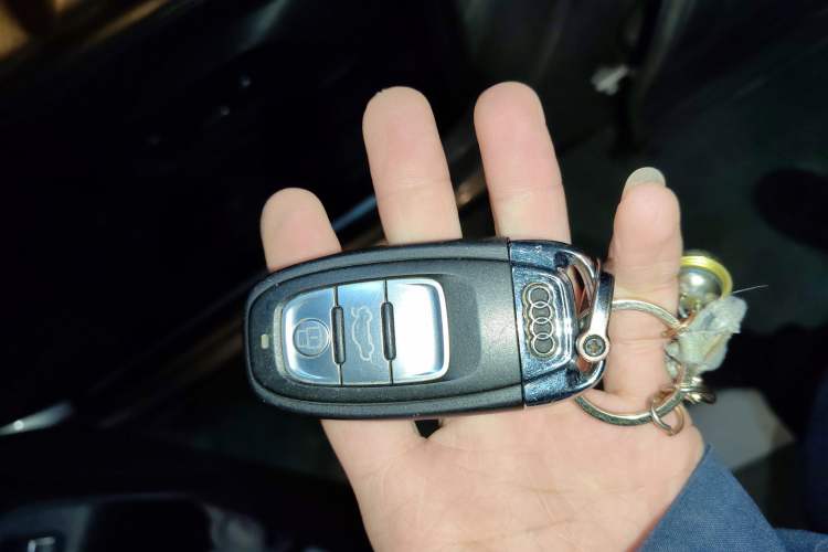 Used Audi Q5 2017 Plus 40 TFSI Ambition Model
