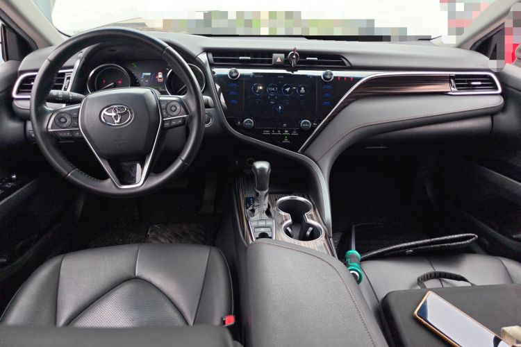 Used Toyota Camry 2019 2.5G Luxury Edition China VI Standard Center Console