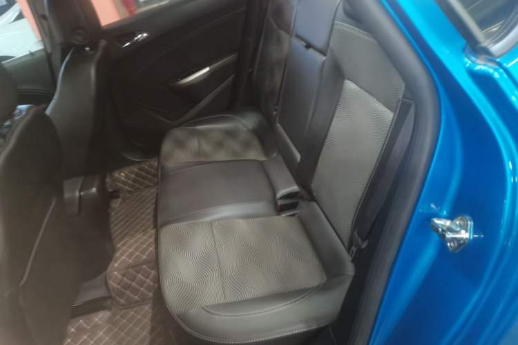 Used Buick GT 2014 XT 1.6L Automatic Fashion Edition
