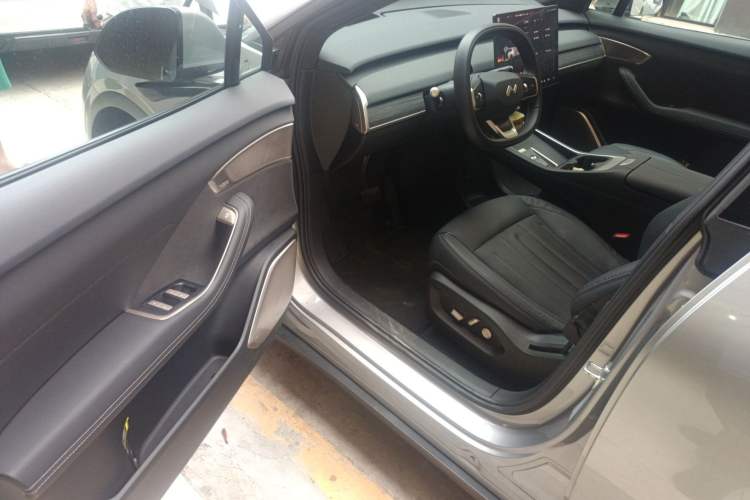 Used ONVO L60 2024 60 kWh Rear-Drive Version
