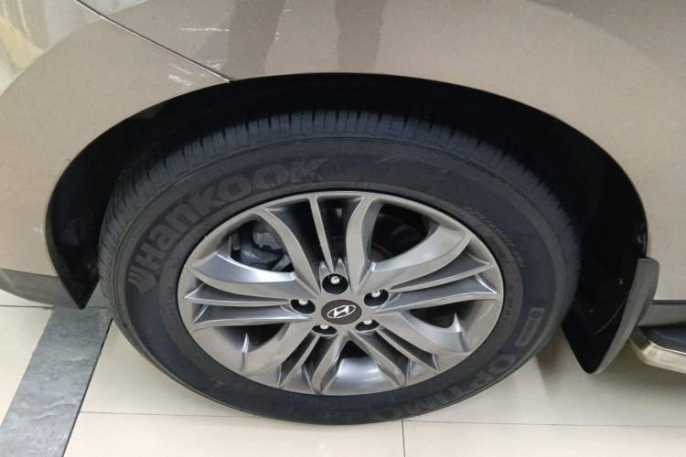 Used Hyundai ix35 2015 2.0L Automatic 2WD Smart Version China V Standard