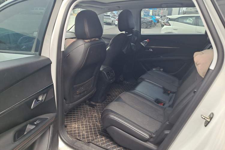 Used Peugeot 5008 2017 380THP 7-Seater Elite Edition Left Rear Seat