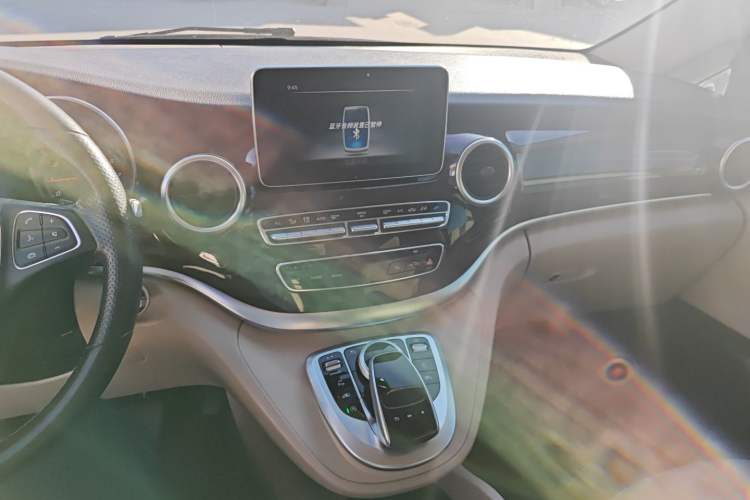 Used Mercedes-Benz V-Class 2018 V 260 Avantgarde Edition China VI