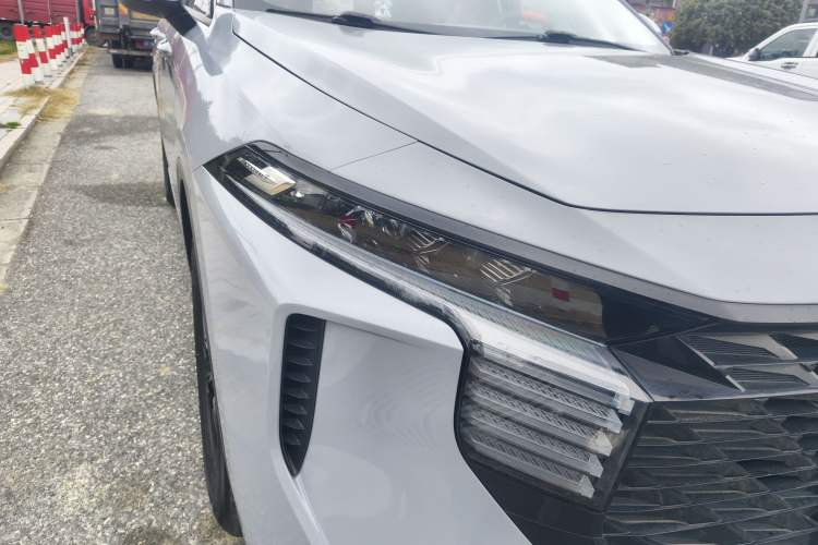 Used Venucia V 2021 260T Idol Edition