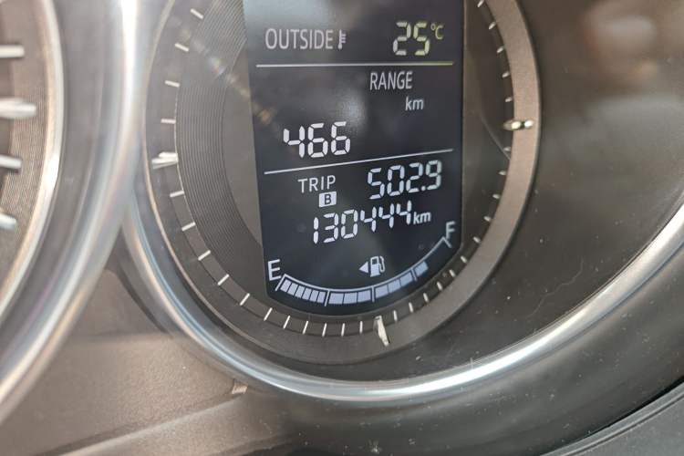 Used Mazda Atenza 2014 2.5L Blue Sky Prestige Edition Odometer Close Up