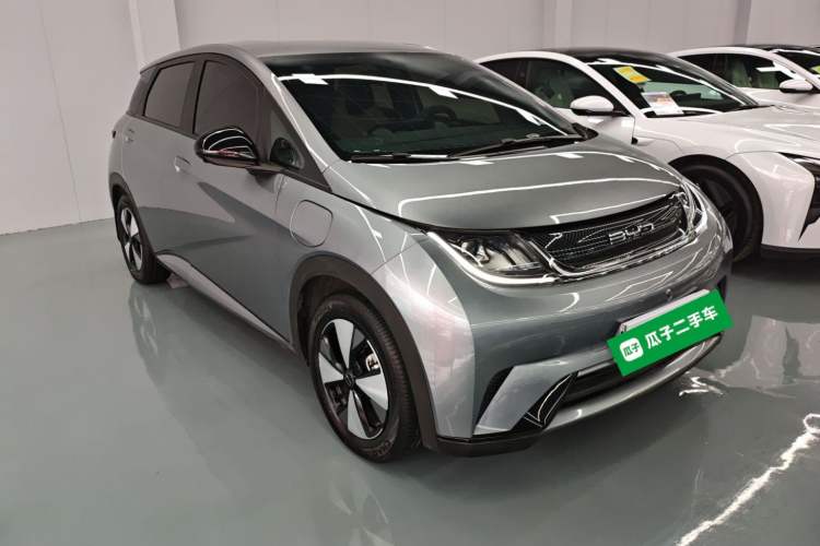 Used BYD Dolphin 2023 420 km Free Version Front Right 45 Deg